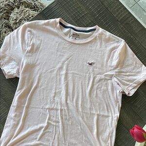 Hollister Men's Light Pink Short Sleeve Tee Medium